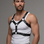 Leather Chest Harness: Adjustable Shoulder Belt