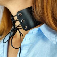 Genuine Leather Lace-Up Choker: Edgy Goth Accessory